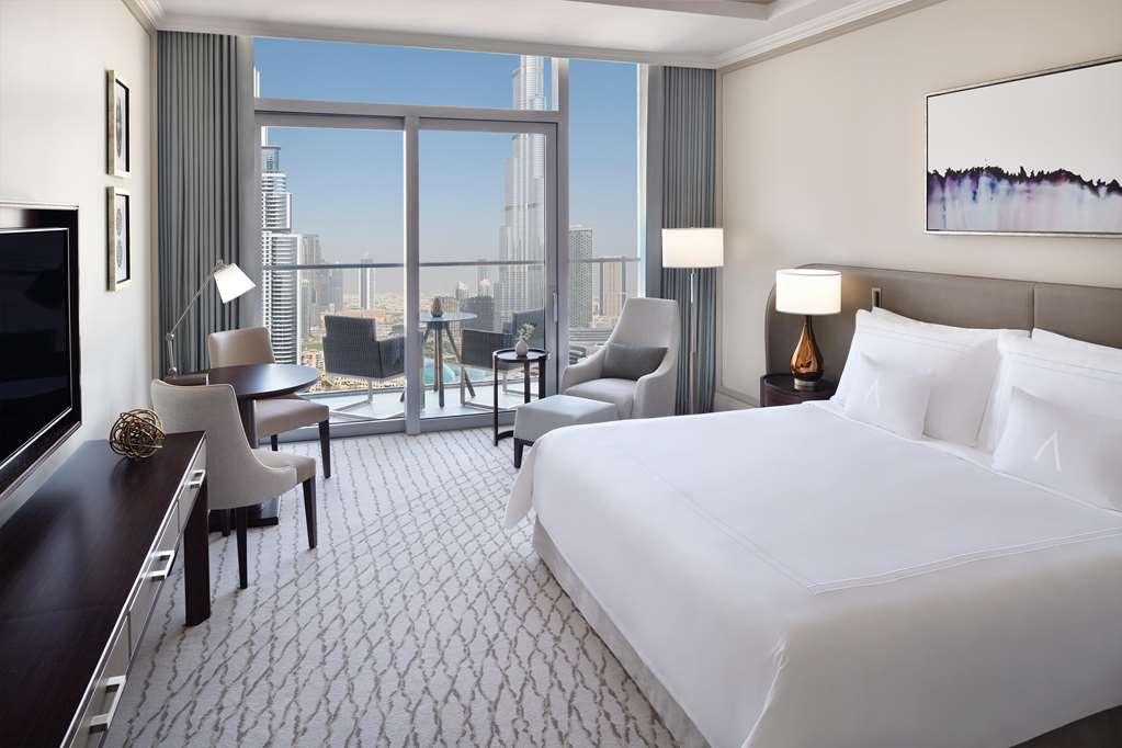 Address Dubai Mall Habitación foto A guest room at the hotel